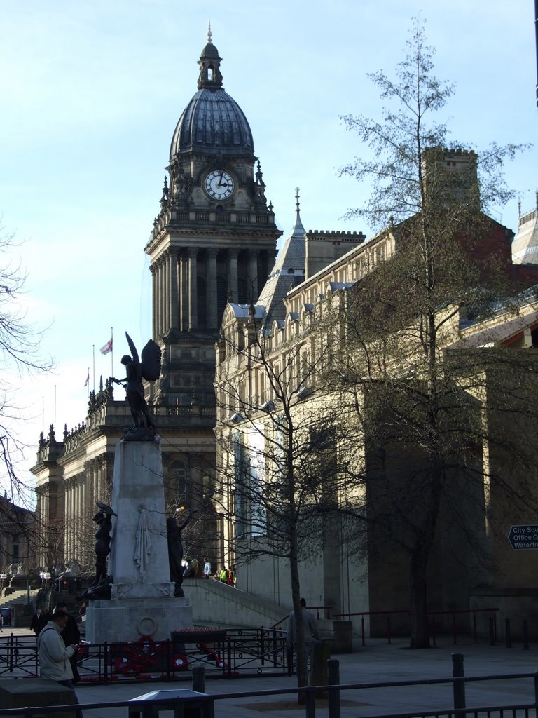 War memorial, Art Gallery, Central Library and Town Hall, The Headrow, Leeds