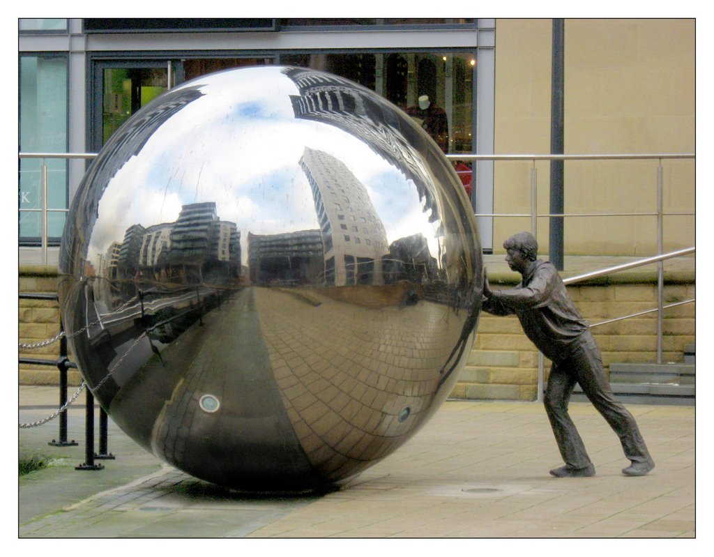 Sculpture, Clarence Dock, Leeds