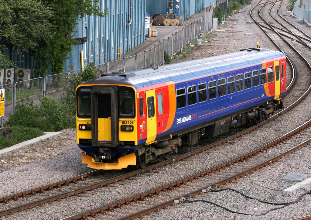 Class 153 Single car unit No.153 321 at Pelham Bridge,Lincoln 25th April 2009