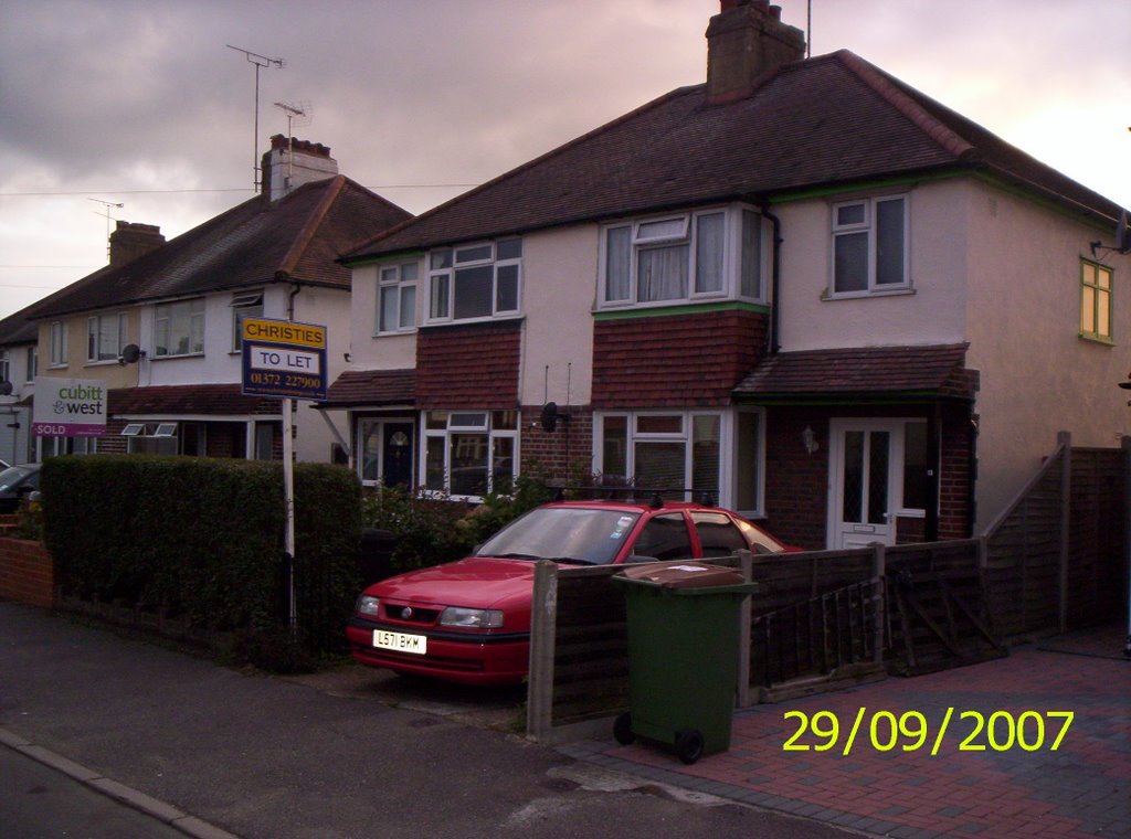 11 Albany Park Road