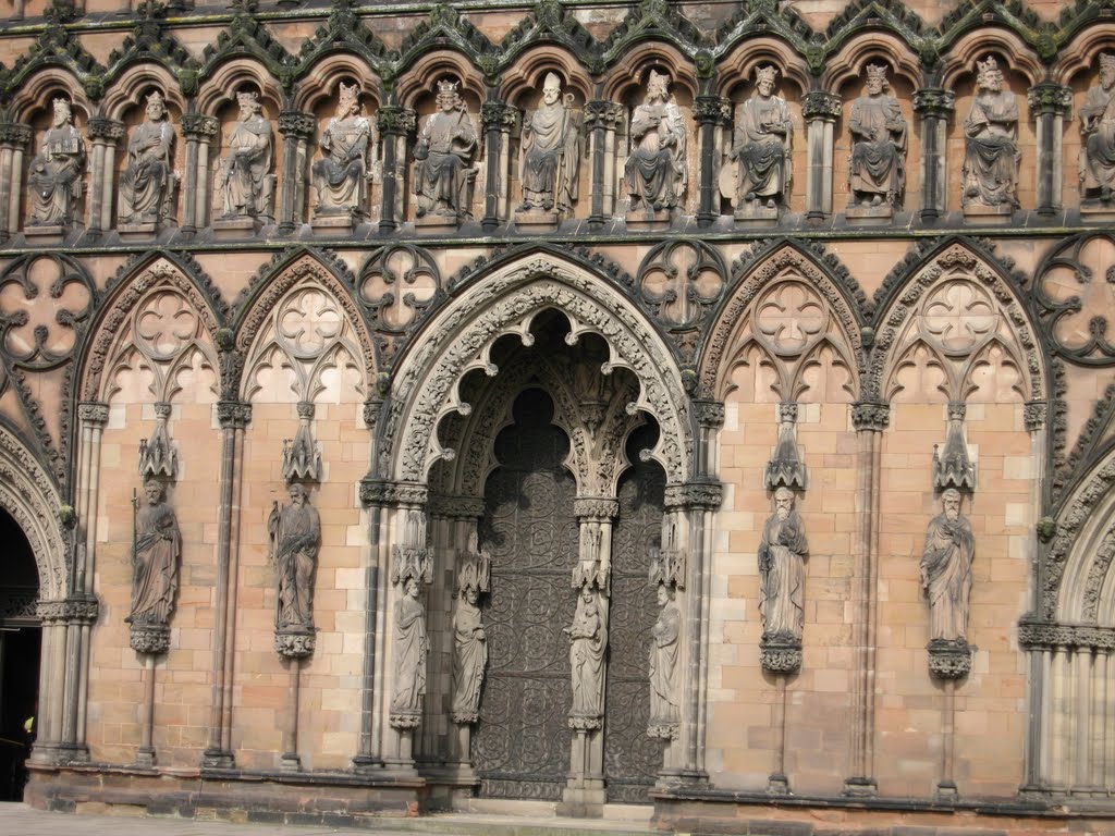 Lichfield Cathedral,  front- detail