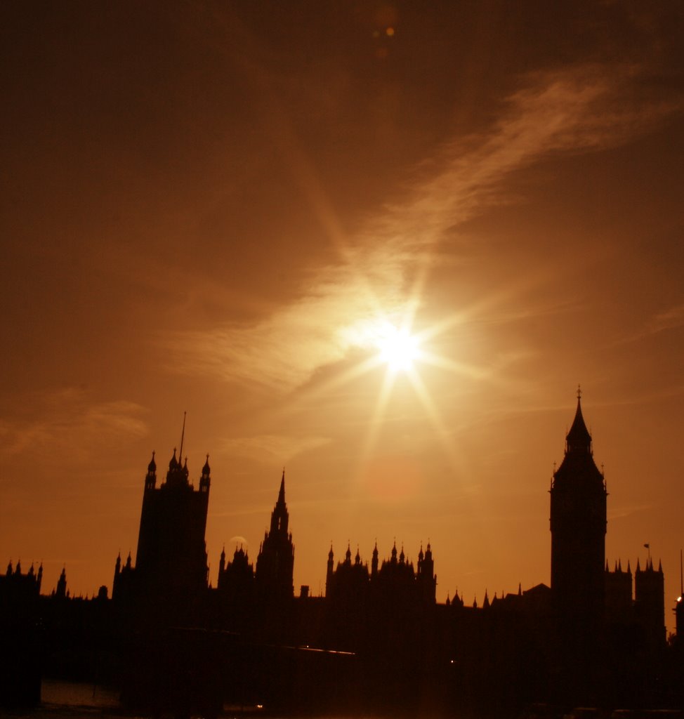 Palace Of Westminster Aurora