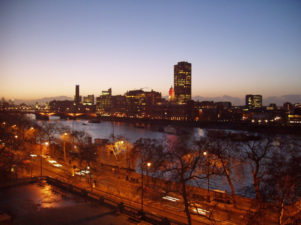 Evening on the Thames