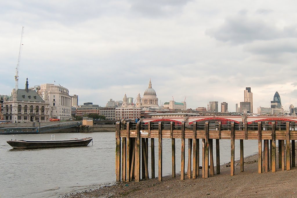 River Thames - South Bank (photo by Pavel Culek)