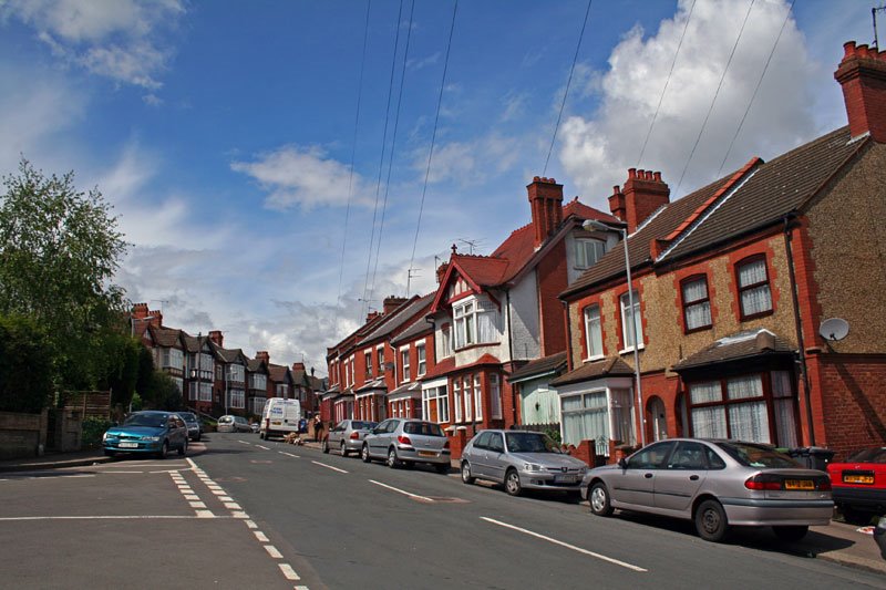 Luton, Russell Rise upward