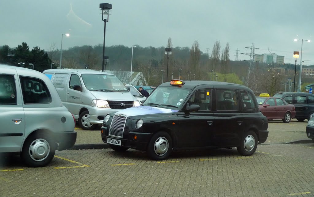 luton airport cs