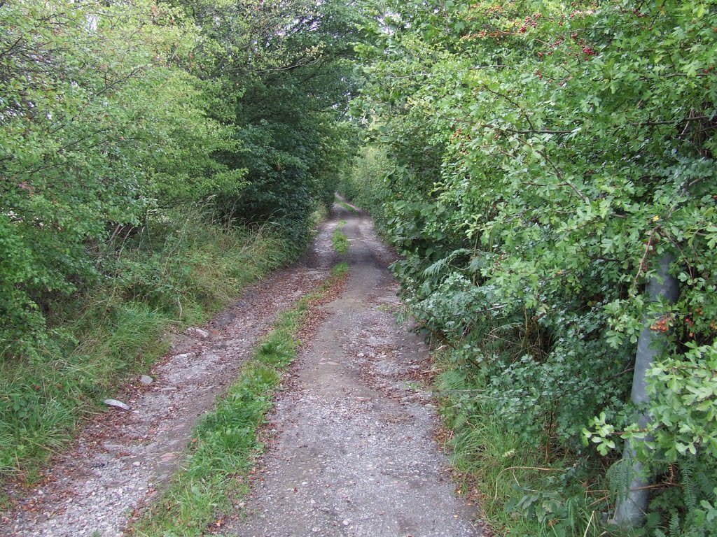 Public Footpath through Hill Top Farm