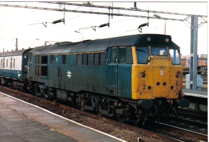 Class 31 Diesel Locomotive Photo, passes through Northampton, England in the 1980s