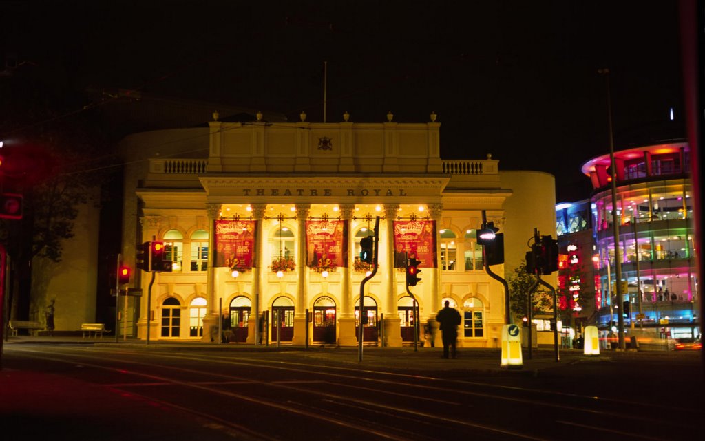 Nottingham Theatre Royal by night