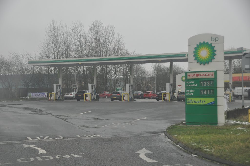 Nuneaton : BP Petrol Station