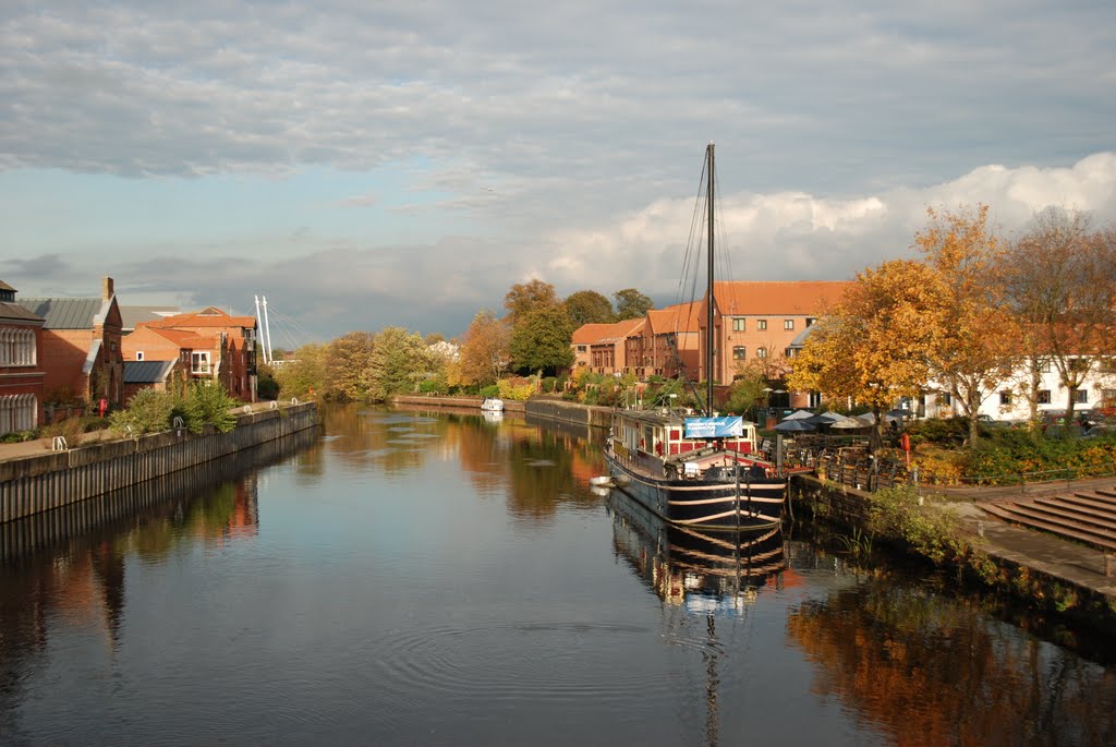 Castle Barge