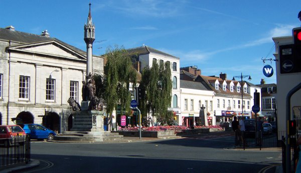 Newport - St James Square