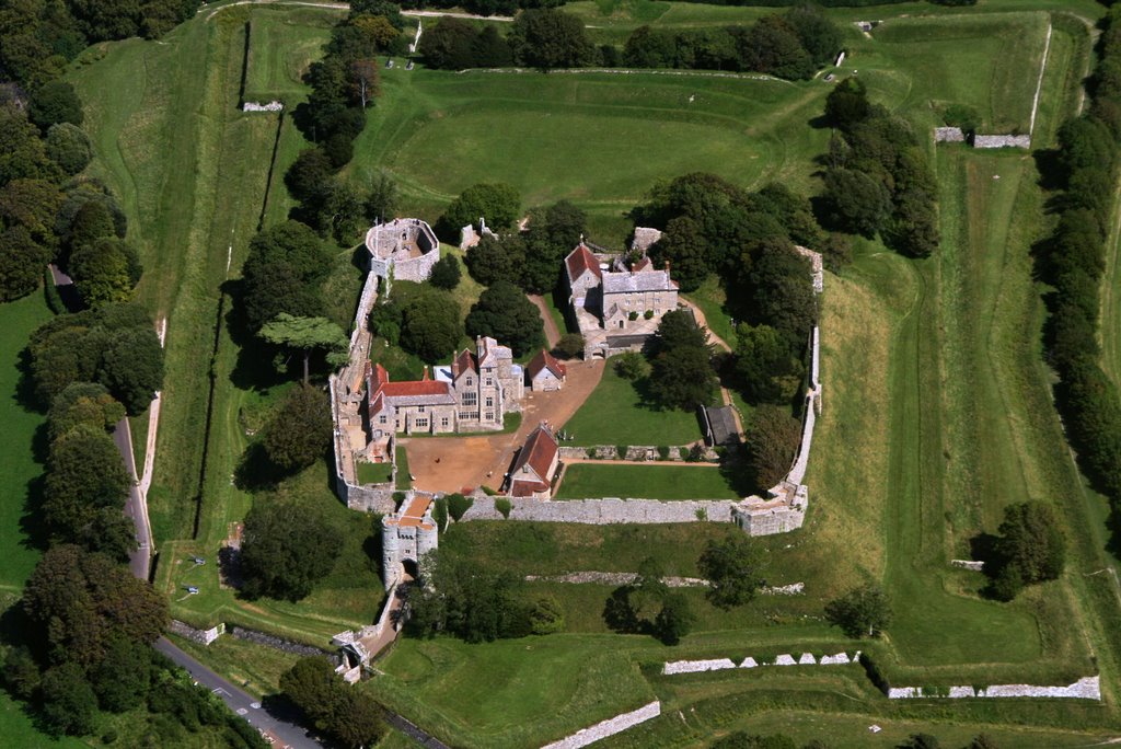 Carisbrooke Castle arial view
