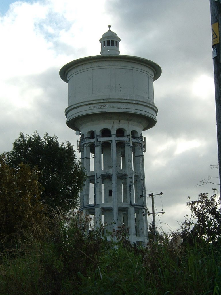 Gawthorpe Water Tower (built c.1928)