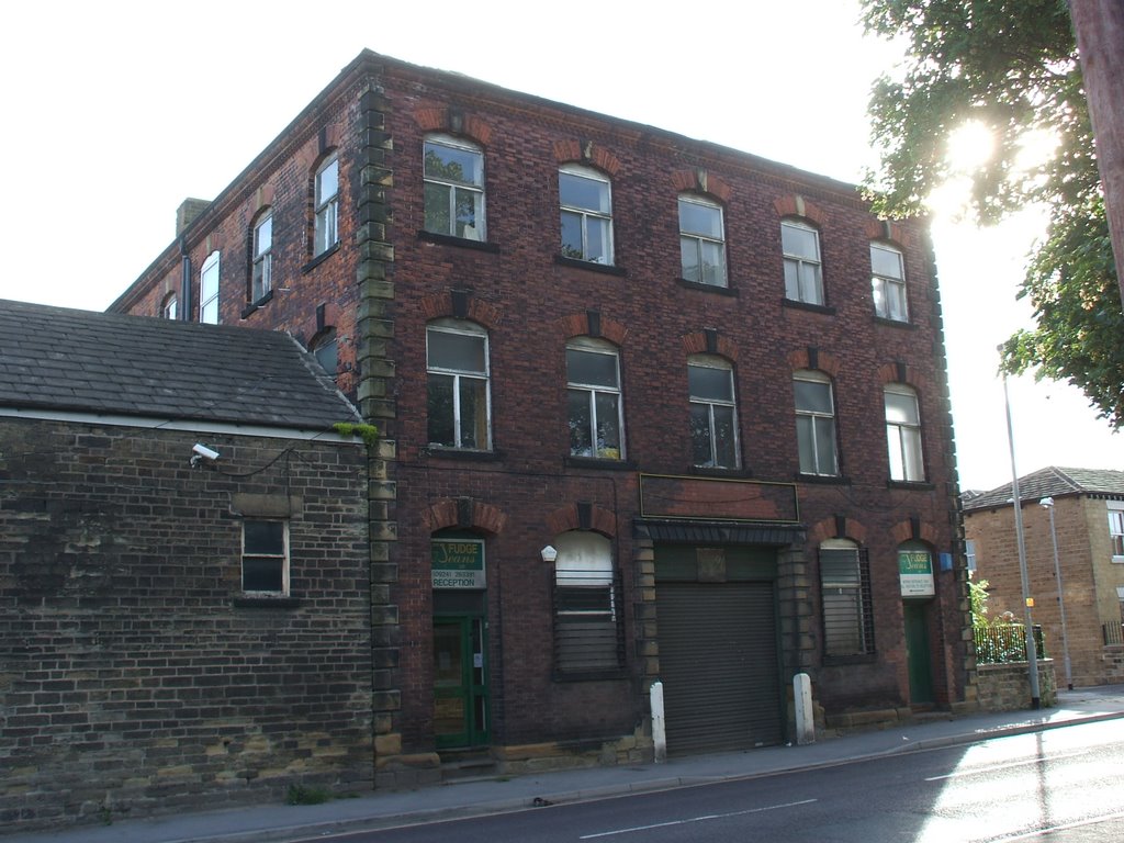 fudge jeans building. 2009