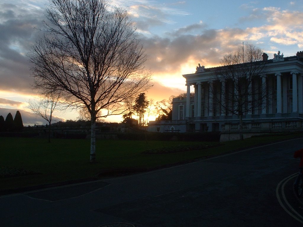 Oldway mansion at sunset