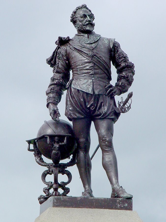 Sir Francis Drake statue