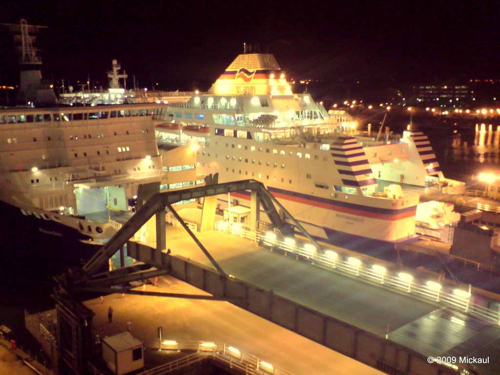 Ships at night, Portsmouth