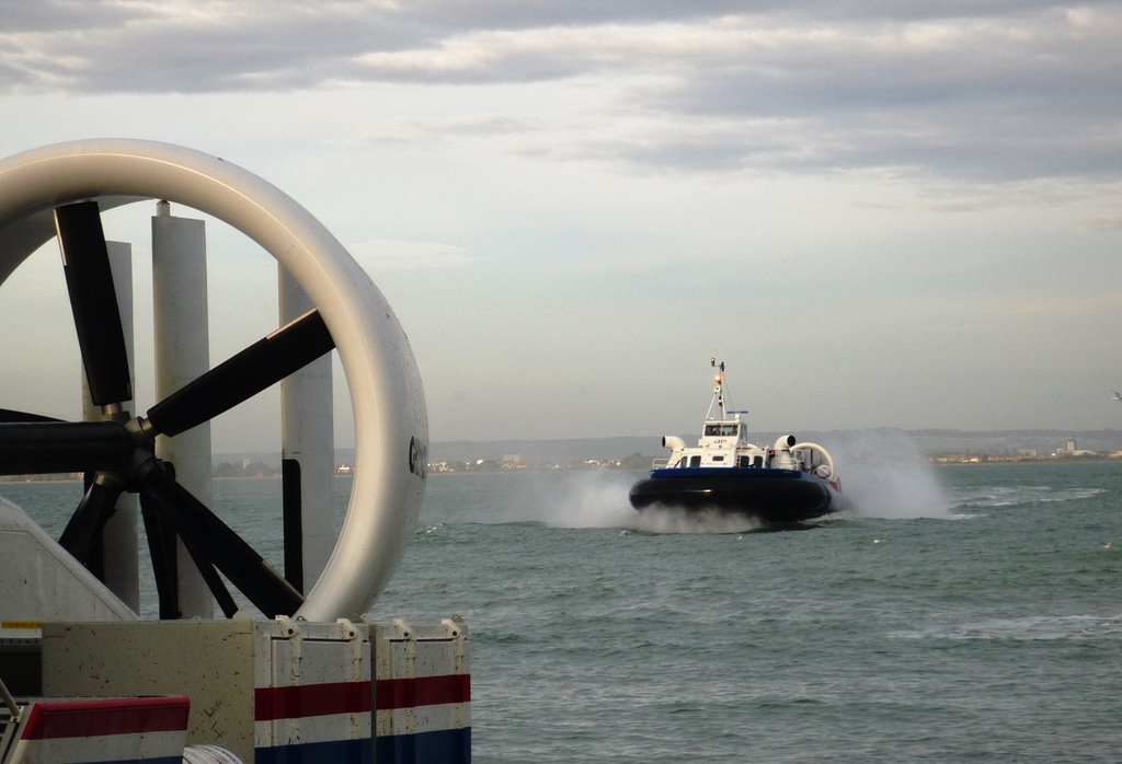 Isle of Wight . Hovercraft