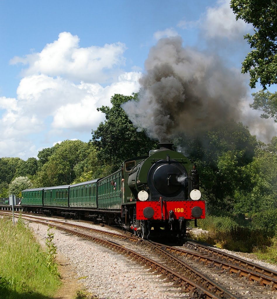 Royal Engineer leaving Smallbrook, IW Steam Railway