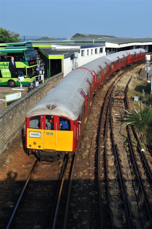 Ryde Esplanade Station at the beginning of the Pier