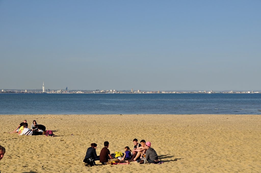 Ryde : Sandy Beach