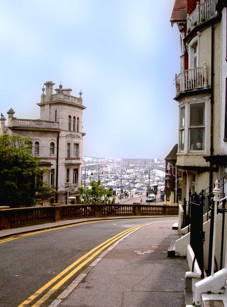 EAST CLIFF INTO MARINA