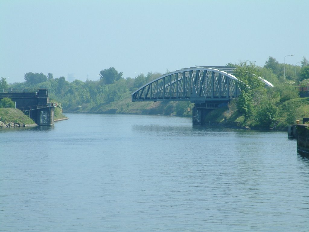 The Old Quay Bridge Opening