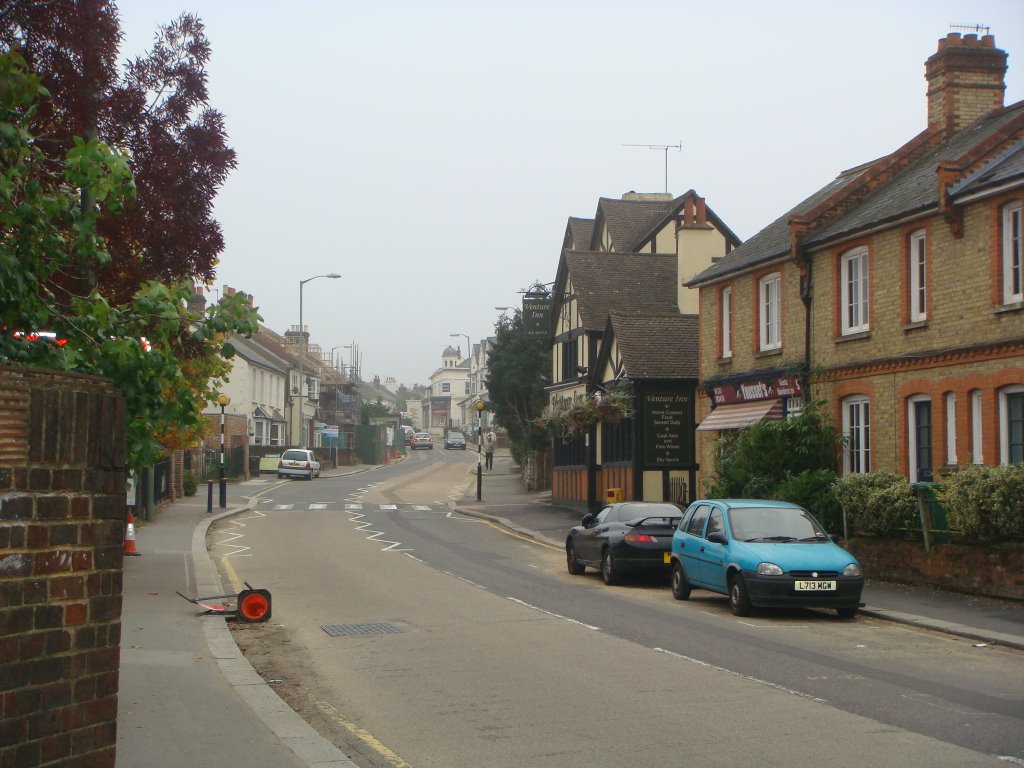 Lesbourne road looking east