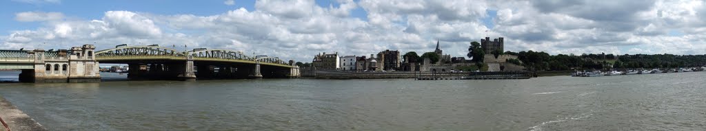 Rochester Bridge over the River Medway, Rochester, Kent, UK.