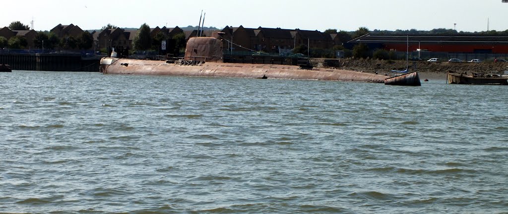 Soviet Submarine bought for $1 when the Soviet Union collapsed, now sat and rusting on the River Medway in England
