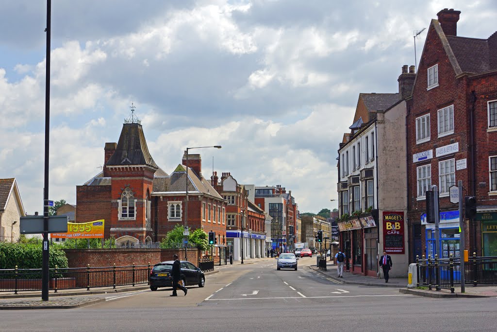 Star Hill & High St, Rochester