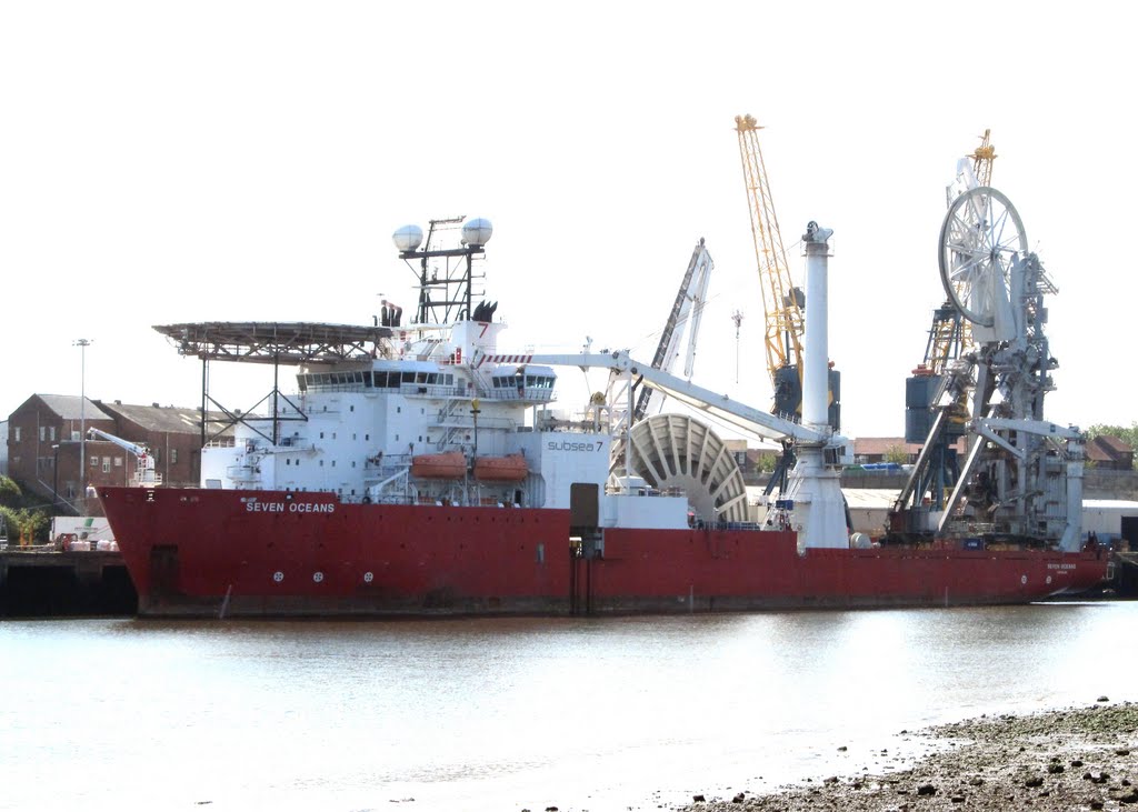 Seven Oceans visiting the River Wear : Sunderland