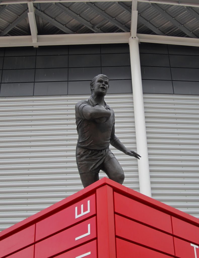 Keiron Cunningham statue