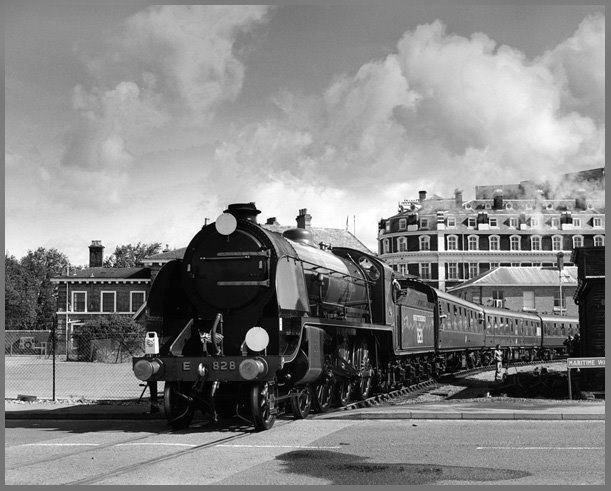 828, Southampton Docks