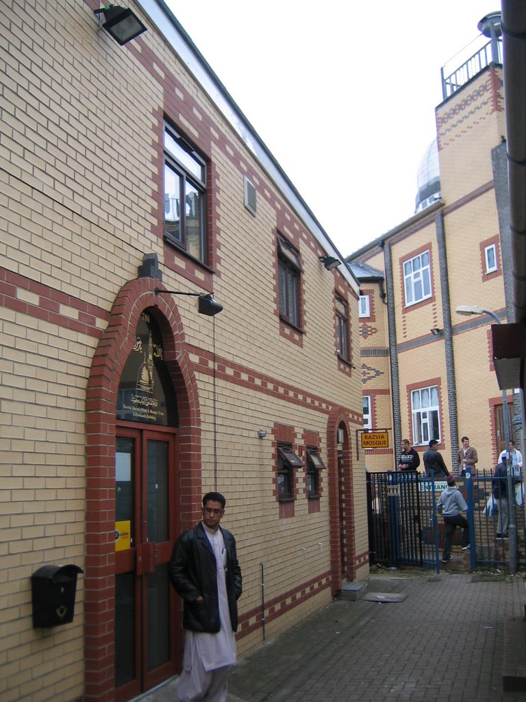 Razwia Masjid, 26 May 2006, Azhar Munir ازهر منير