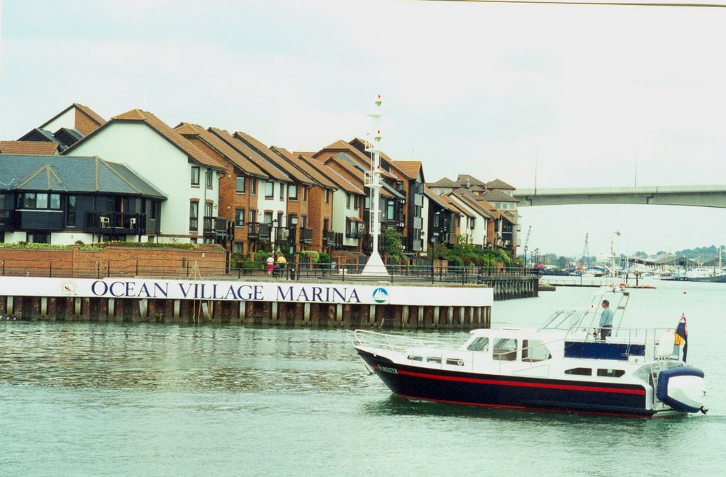 OCEAN VILLAGE SOUTHAMPTON