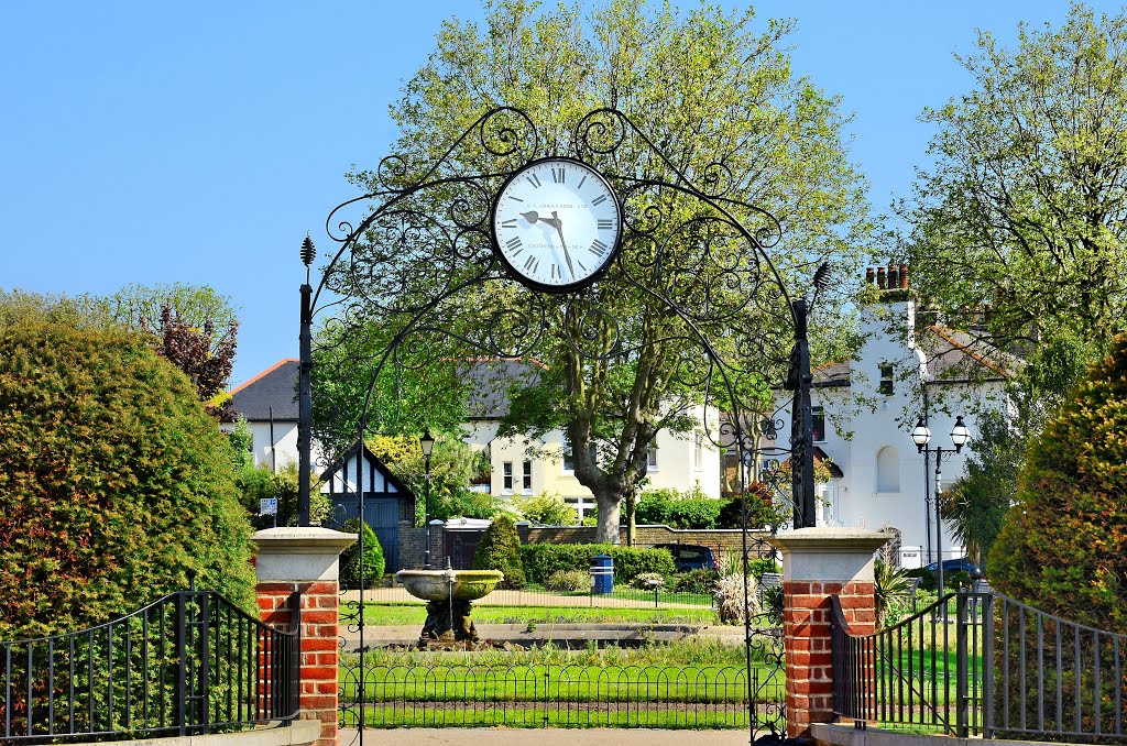 "Prittlewell Gardens" southend-on-Sea. essex. may 2014