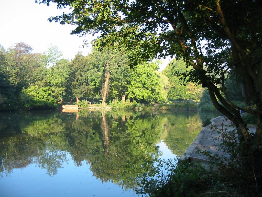 Path around the lake