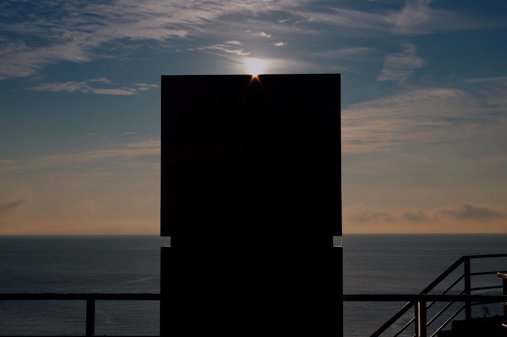 "westcliff pavilion" r. thames estuary estuary. essex. jan 2013