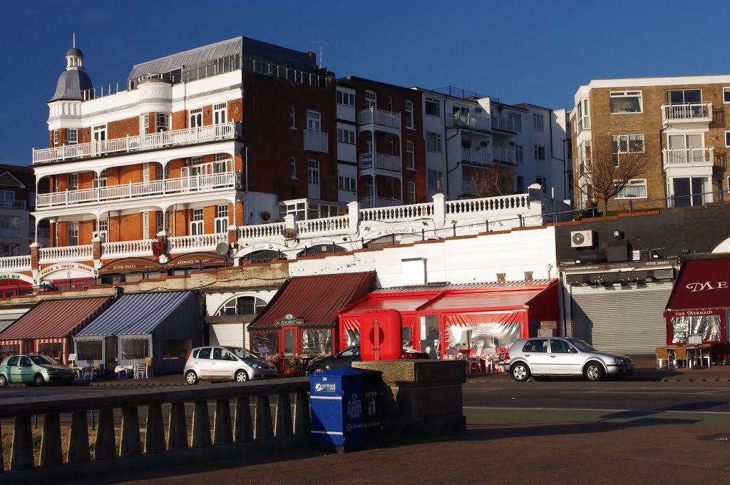 "western esplanade" westcliff-on -sea. essex. jan 2013