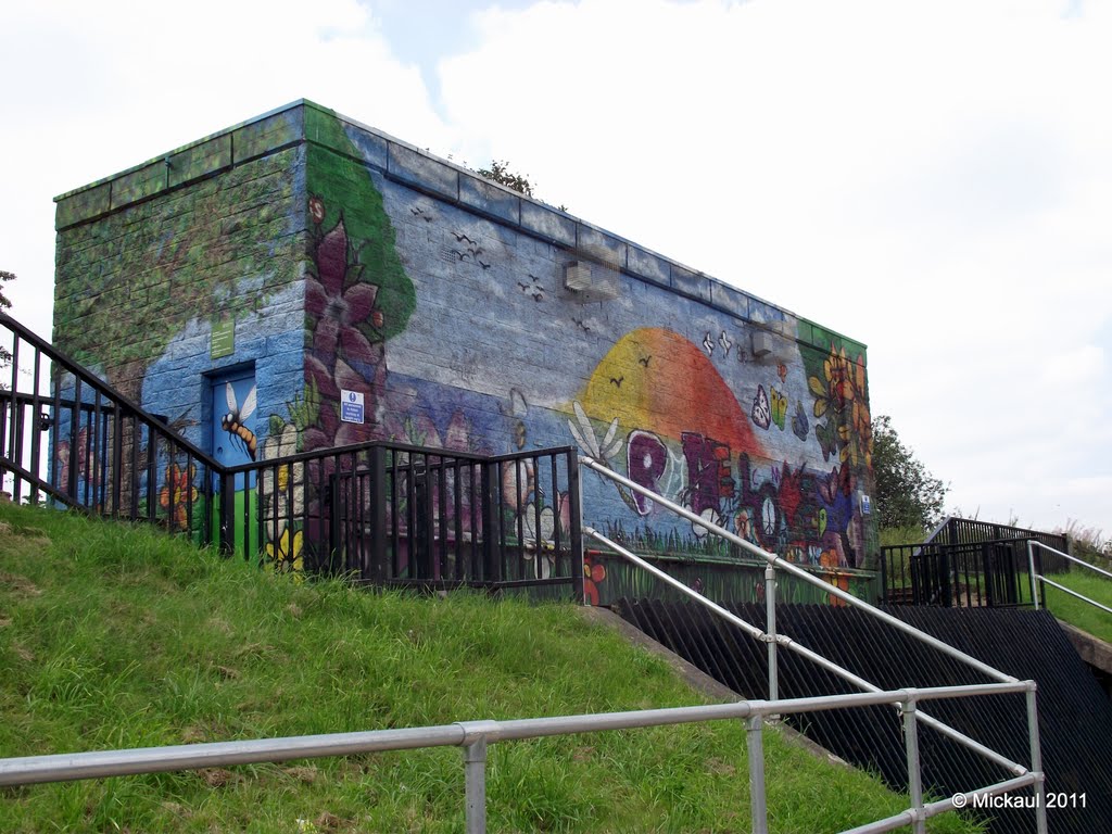 Sale Ees Flood Defence Sluice Gatehouse, River Mersey, Sale, Greater Manchester, England. UK www.mickaul.co.uk