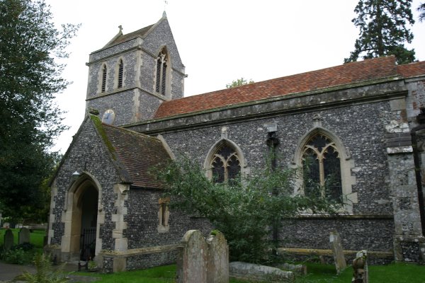 Tunstall, S John the Baptist. 8 bells; 10-1-8 in G.