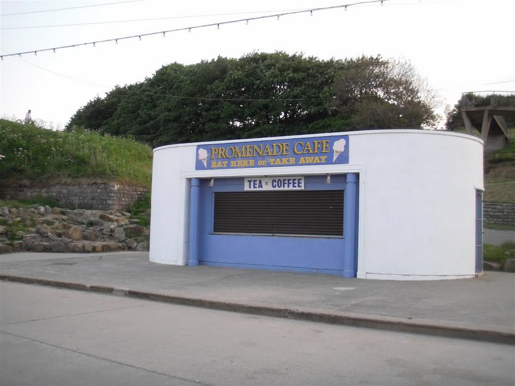 Promenade Cafe, eat here or take away!