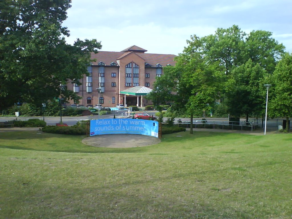 Golden Jubilee Gardens, looking towards the Holiday Inn, Solihull