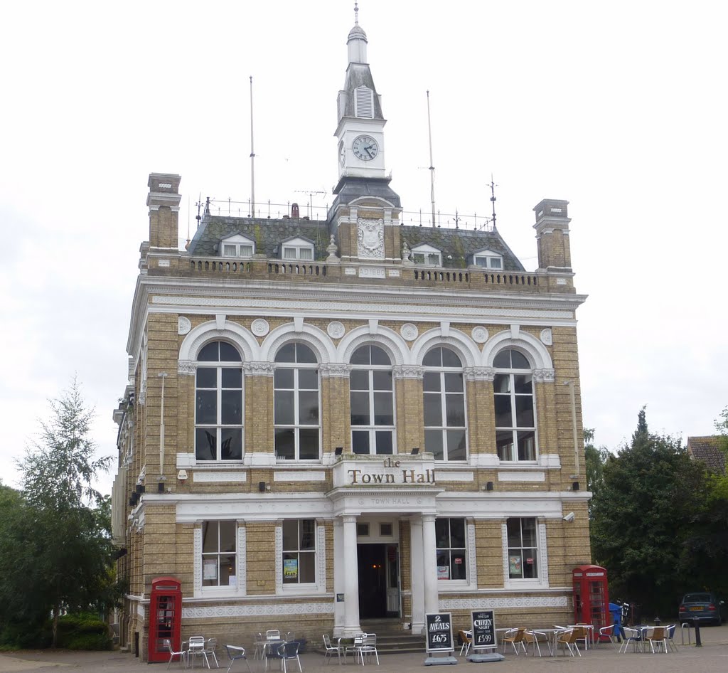 Staines Town Hall