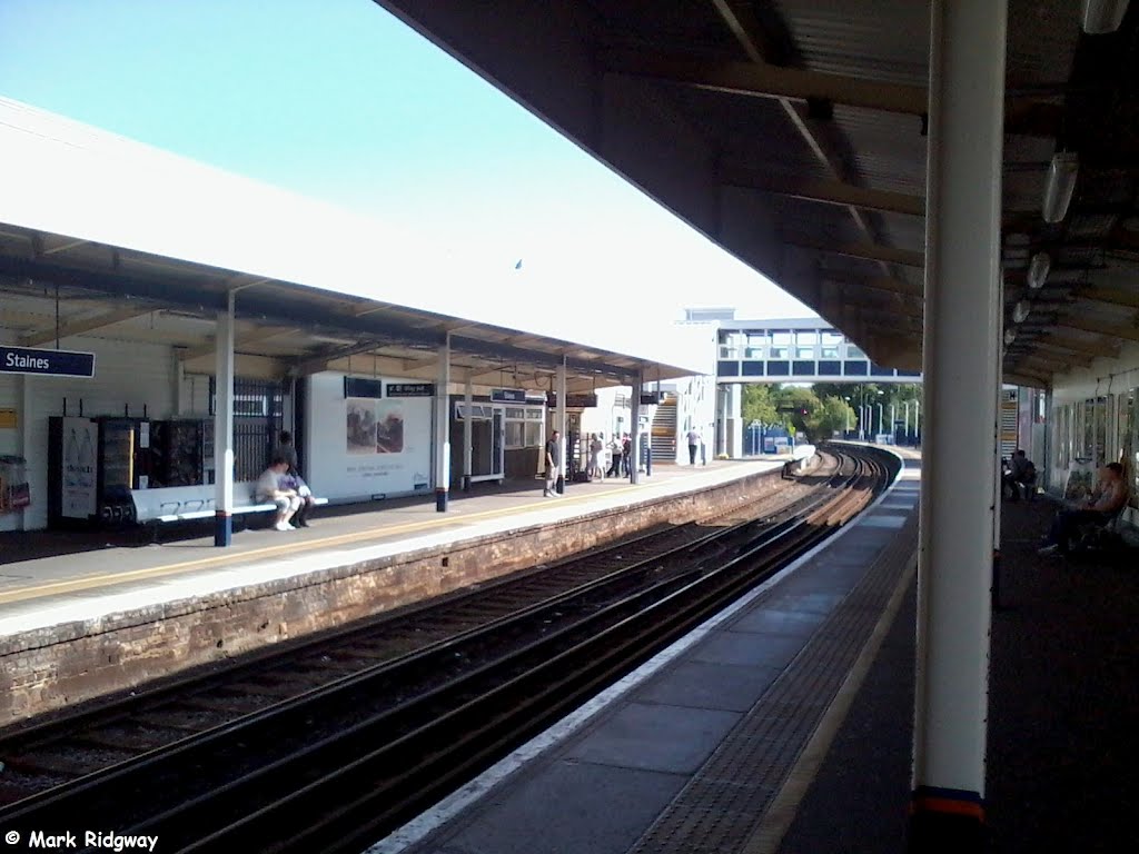 Staines Railway Station (4)