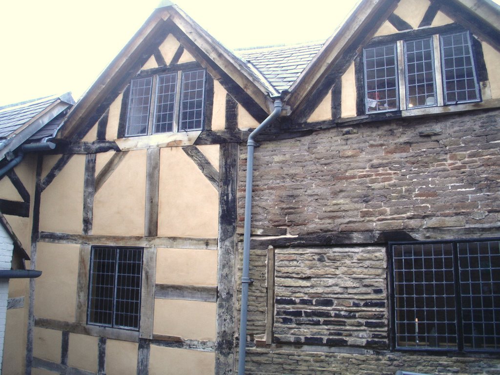 Staircase House - Outside