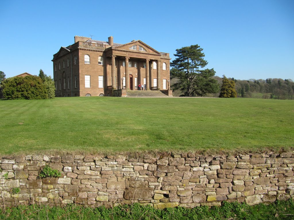 Berrington Hall entrance
