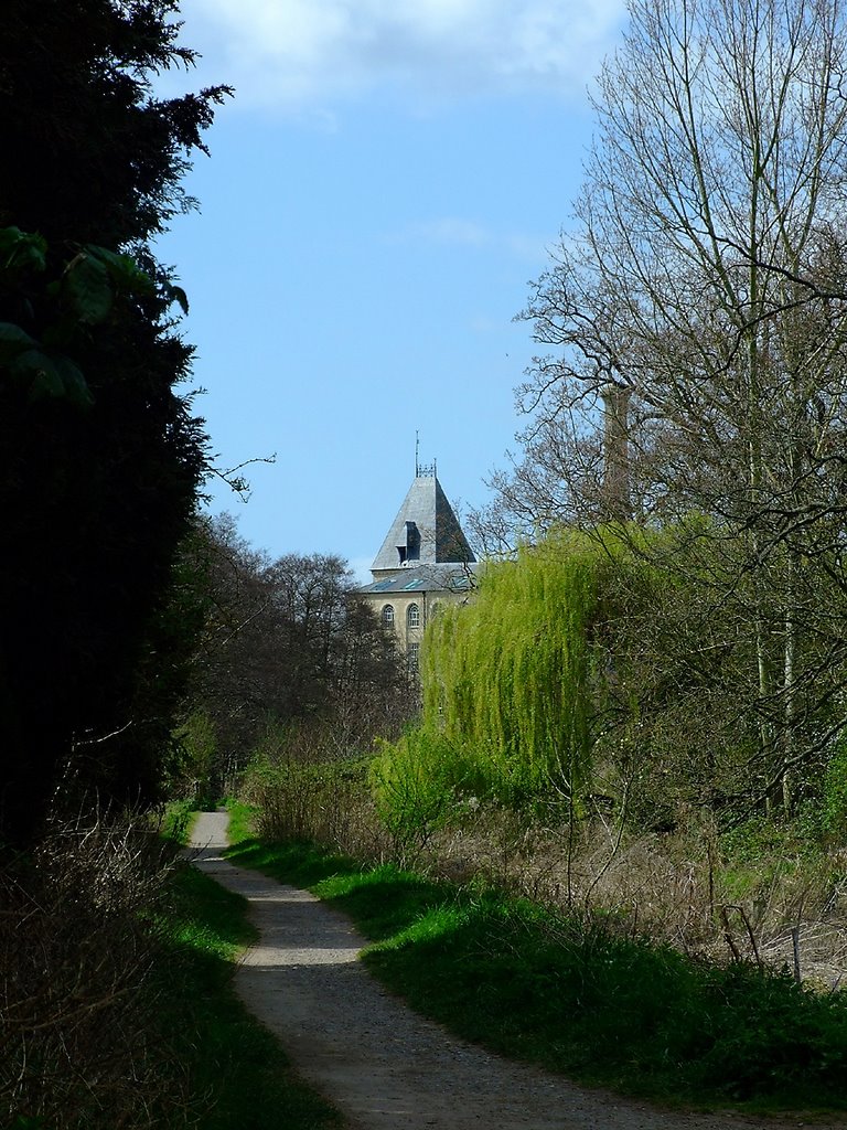 Stroud canal path